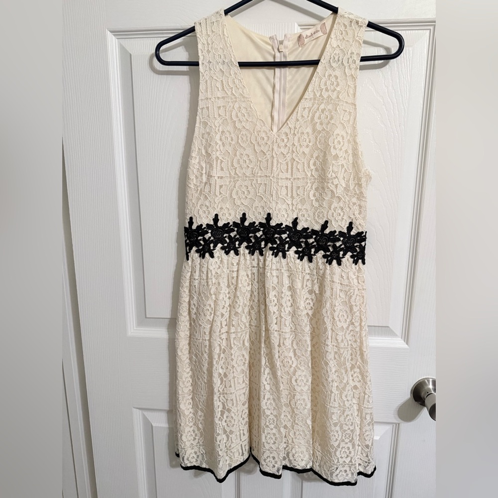 Alter’d Stare Cream Lace A-Line Dress with Black Floral Waist Detail Large